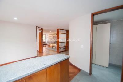 Apartaestudio en arriendo en El Nogal, Bogotá, 92 m² · foto 7 de 20