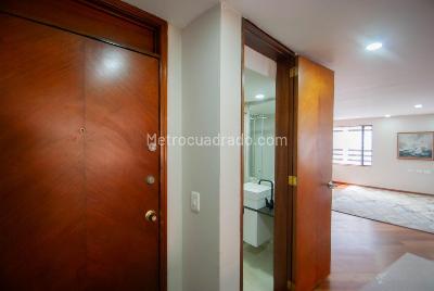 Apartaestudio en arriendo en El Nogal, Bogotá, 92 m² · foto 10 de 20