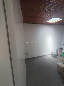 Casa de 5 alcobas en venta en Los Alcazares, Bogotá, 232 m² · foto 7 de 20