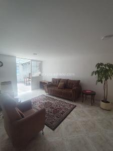 Casa de 5 alcobas en venta en Los Alcazares, Bogotá, 232 m² · foto 15 de 20