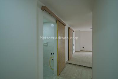 Apartamento de 2 alcobas en arriendo en El Lago, Bogotá, 50 m² · foto 2 de 18