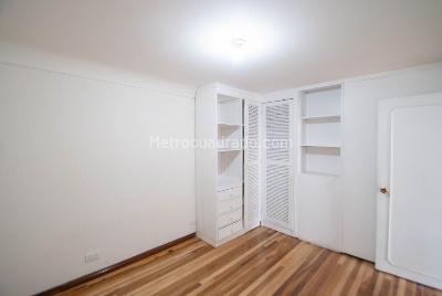 Apartamento de 4 alcobas en venta en San Luis, Bogotá, 120 m² · foto 2 de 17