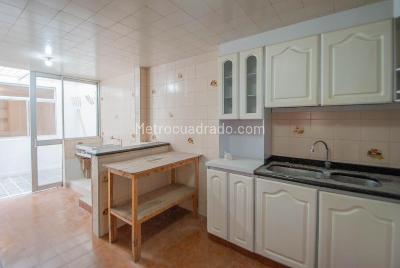 Apartamento de 4 alcobas en venta en San Luis, Bogotá, 120 m² · foto 4 de 17