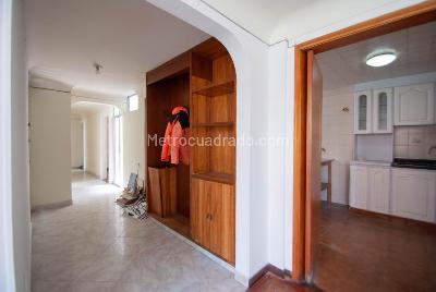 Apartamento de 4 alcobas en venta en San Luis, Bogotá, 120 m² · foto 6 de 17