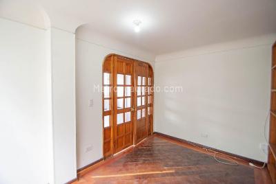 Apartamento de 4 alcobas en venta en San Luis, Bogotá, 120 m² · foto 8 de 17