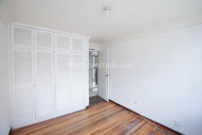 Apartamento de 4 alcobas en venta en San Luis, Bogotá, 120 m² · foto 11 de 17