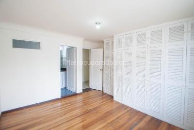 Apartamento de 4 alcobas en venta en San Luis, Bogotá, 120 m² · foto 12 de 17