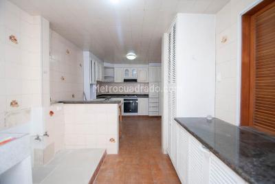 Apartamento de 4 alcobas en venta en San Luis, Bogotá, 120 m² · foto 13 de 17