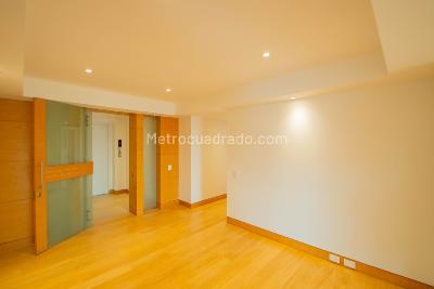 Apartamento de 3 alcobas en arriendo en Chico, Bogotá, 270 m² · foto 4 de 20