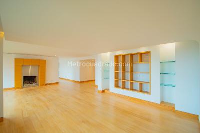 Apartamento de 3 alcobas en arriendo en Chico, Bogotá, 270 m² · foto 14 de 20