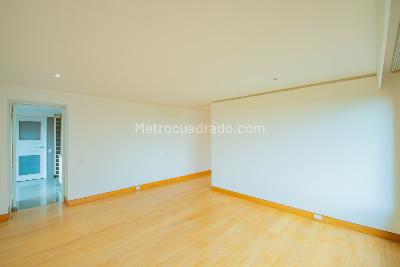 Apartamento de 3 alcobas en arriendo en Chico, Bogotá, 270 m² · foto 17 de 20