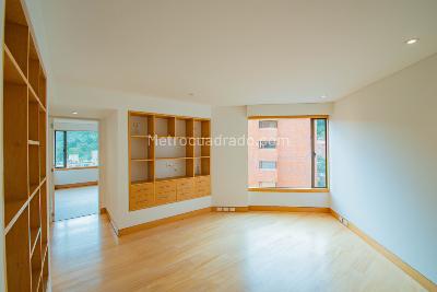Apartamento de 3 alcobas en arriendo en Chico, Bogotá, 270 m² · foto 19 de 20