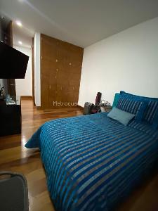 Apartamento de 3 alcobas en venta en La Cabrera, Bogotá, 241 m² · foto 13 de 18