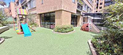 Apartamento de 3 alcobas en venta en Chico Reservado, Bogotá, 140 m² · foto 2 de 19