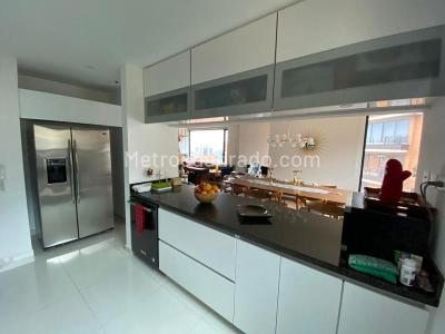 Apartamento de 3 alcobas en venta en Cr 5 87 32, Bogotá · foto 4 de 13