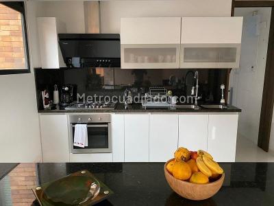 Apartamento de 3 alcobas en venta en Cr 5 87 32, Bogotá · foto 5 de 13