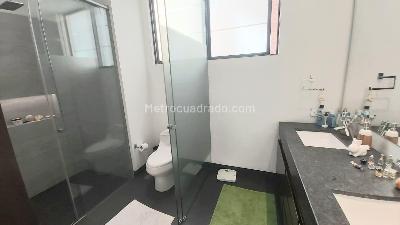 Apartamento de 3 alcobas en venta en La Cabrera, Bogotá, 181 m² · foto 14 de 17