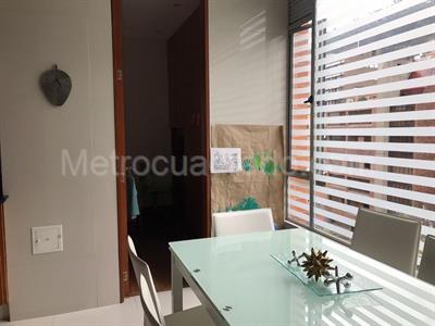 Apartamento de 3 alcobas en venta en Rosales Bella Vista, Bogotá, 285 m² · foto 7 de 13