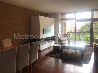 Apartamento de 3 alcobas en venta en Chico Reservado, Bogotá, 152 m² · foto 3 de 14
