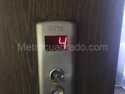 Apartamento de 3 alcobas en venta en Rosales Bella Vista, Bogotá, 235 m² · foto 4 de 9