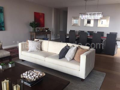 Apartamento de 3 alcobas en venta en Rosales Bella Vista, Bogotá, 235 m² · foto 5 de 9