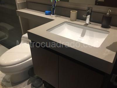 Apartamento de 3 alcobas en venta en Rosales Bella Vista, Bogotá, 235 m² · foto 7 de 9