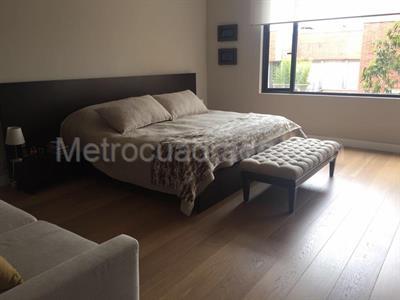 Apartamento de 3 alcobas en venta en Rosales Bella Vista, Bogotá, 235 m² · foto 9 de 9