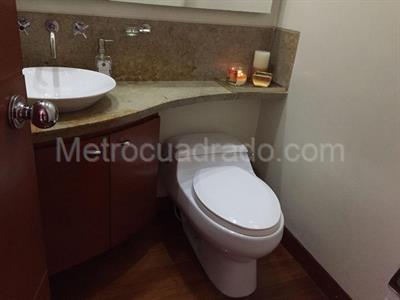 Apartamento de 3 alcobas en venta en Chico Reservado, Bogotá, 168 m² · foto 7 de 15