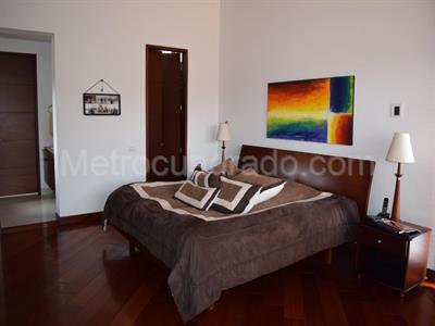 Casa de 4 alcobas en venta en San Simon Guaymaral, Bogotá, 340 m² · foto 11 de 17
