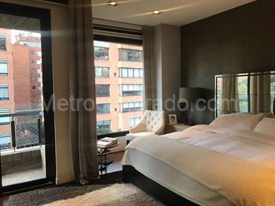 Apartamento de 3 alcobas en venta en La Cabrera, Bogotá, 210 m² · foto 3 de 20