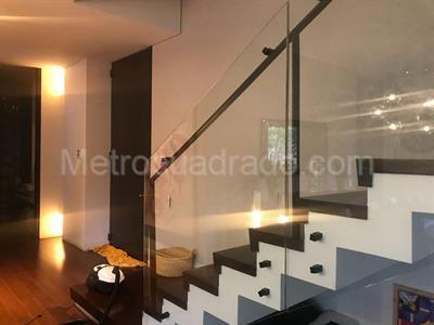 Apartamento de 3 alcobas en venta en La Cabrera, Bogotá, 210 m² · foto 8 de 20