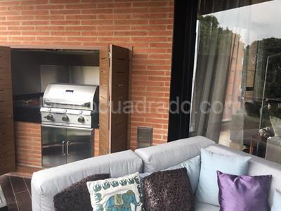 Apartamento de 3 alcobas en venta en Chico Virrey, Bogotá, 275 m² · foto 6 de 8