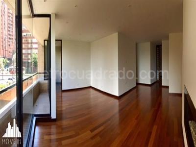 Apartamento de 3 alcobas en venta en La Cabrera, Bogotá, 210 m² · foto 2 de 12
