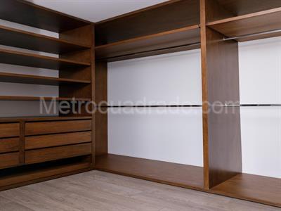 Apartamento de 3 alcobas en venta en Altos De Cabrera, Bogotá, 163 m² · foto 5 de 12