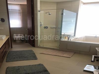 Apartamento de 4 alcobas en venta en Rosales Bella Vista, Bogotá, 360 m² · foto 4 de 17