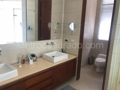 Apartamento de 4 alcobas en venta en Rosales Bella Vista, Bogotá, 360 m² · foto 5 de 17