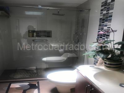 Casa de 3 alcobas en venta en Niza Norte, Bogotá, 260 m² · foto 8 de 15