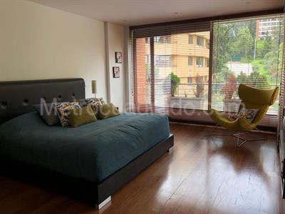 Apartamento de 3 alcobas en venta en Altos Del Retiro, Bogotá, 253 m² · foto 4 de 9