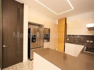 Apartamento de 3 alcobas en venta en La Cabrera, Bogotá, 270 m² · foto 18 de 19