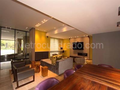 Apartamento de 3 alcobas en venta en La Cabrera, Bogotá, 270 m² · foto 1 de 19