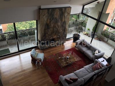 Apartamento de 3 alcobas en arriendo en Chico Reservado, Bogotá, 280 m² · foto 2 de 15