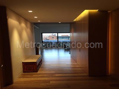 Apartamento de 3 alcobas en arriendo en Chico Reservado, Bogotá, 280 m² · foto 3 de 15