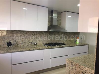 Apartamento de 3 alcobas en venta en Rosales Bella Vista, Bogotá, 316 m² · foto 7 de 10