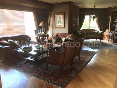 Apartamento de 4 alcobas en venta en La Cabrera, Bogotá, 477 m² · foto 5 de 8