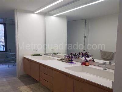 Apartamento de 3 alcobas en venta en Rosales Refugio, Bogotá, 256 m² · foto 9 de 13