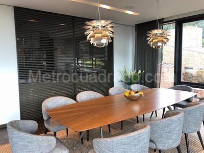 Apartamento de 3 alcobas en venta en Refugio Del Chico Alto, Bogotá, 341 m² · foto 2 de 18