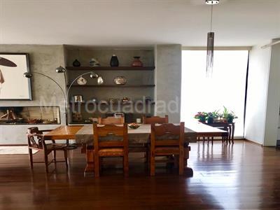 Apartamento de 3 alcobas en venta en Rosales Bella Vista, Bogotá, 199 m² · foto 3 de 15