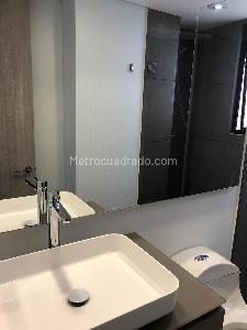Apartamento en venta en Santa Barbara Central, Bogotá · foto 3 de 15