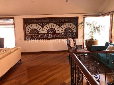 Apartamento de 4 alcobas en venta en Chico Norte, Bogotá, 326 m² · foto 17 de 17