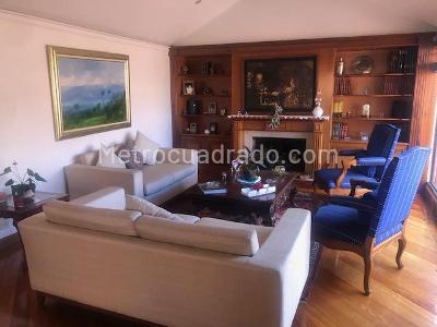 Apartamento de 4 alcobas en venta en Chico Norte, Bogotá, 326 m² · foto 3 de 17
